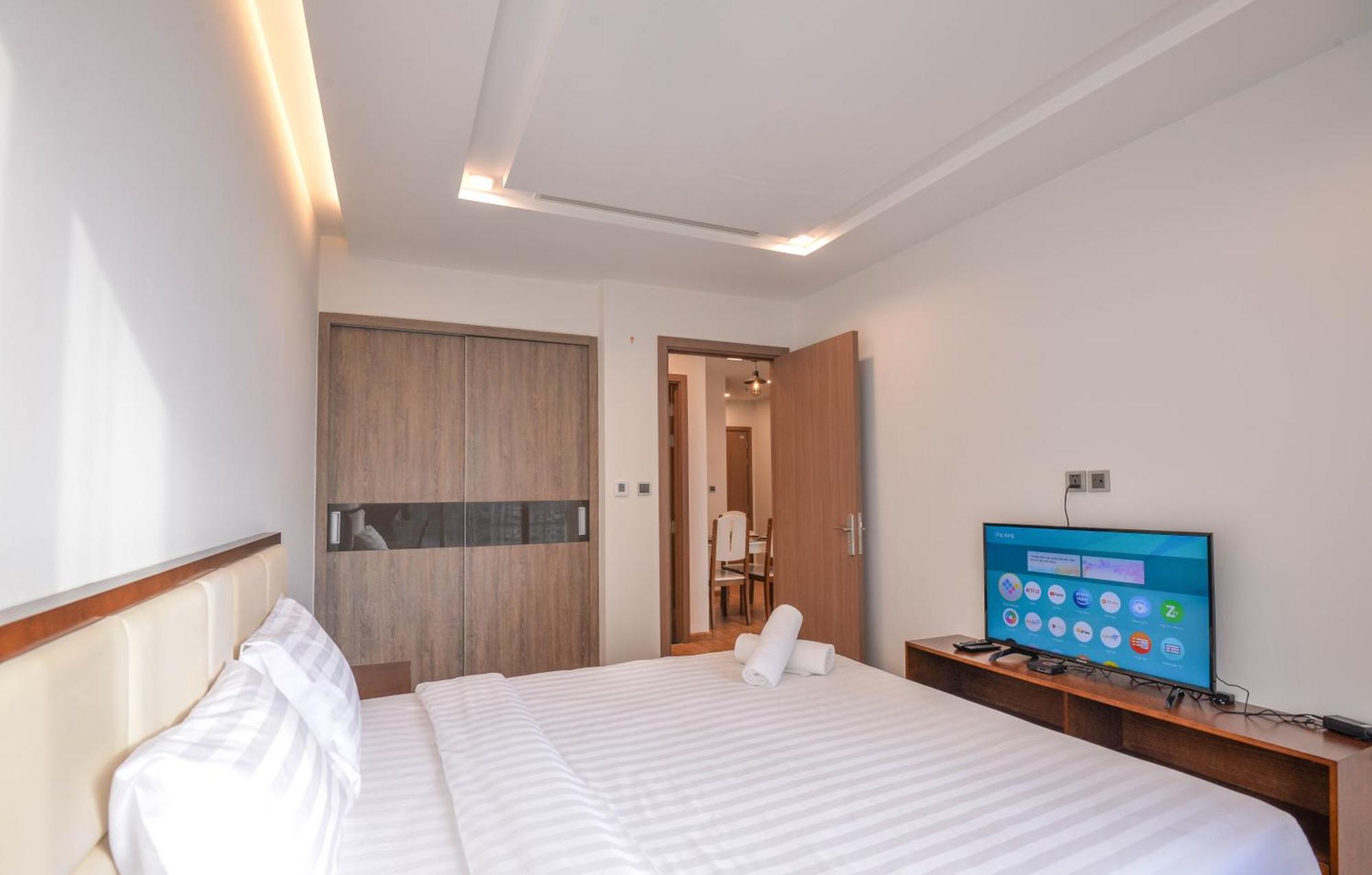 Vinhomes Metropolis Luxury Hotel & Residence Ханой Екстериор снимка