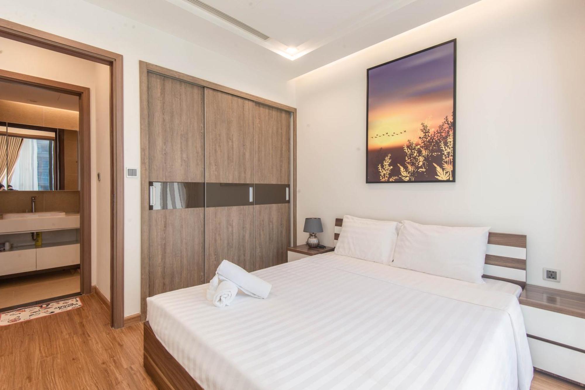 Vinhomes Metropolis Luxury Hotel & Residence Ханой Екстериор снимка