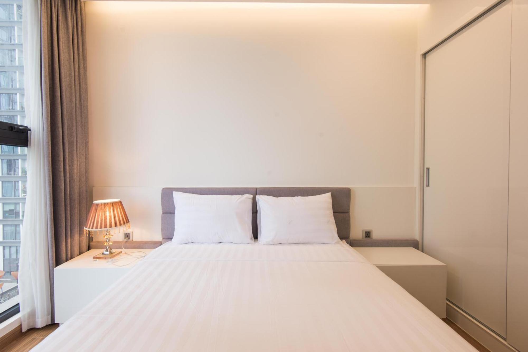 Vinhomes Metropolis Luxury Hotel & Residence Ханой Екстериор снимка